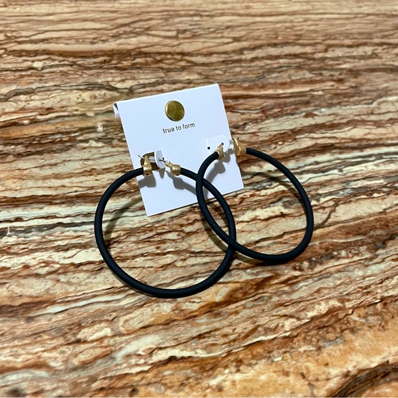 True To Form - Picture 6 of 14